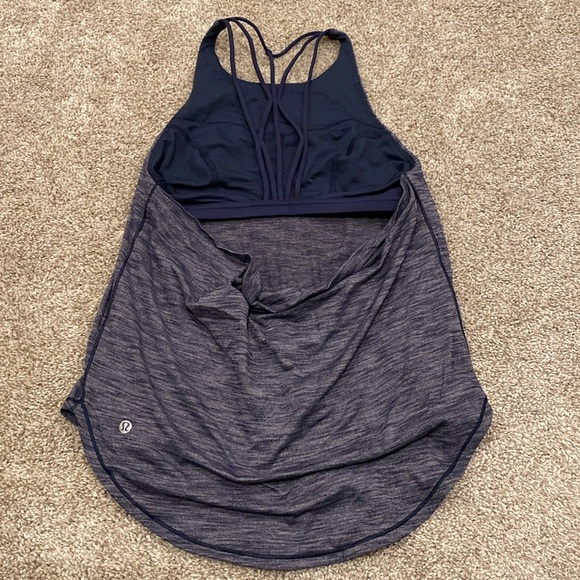 Lululemon workout top w/ bra - Picture 3 of 3